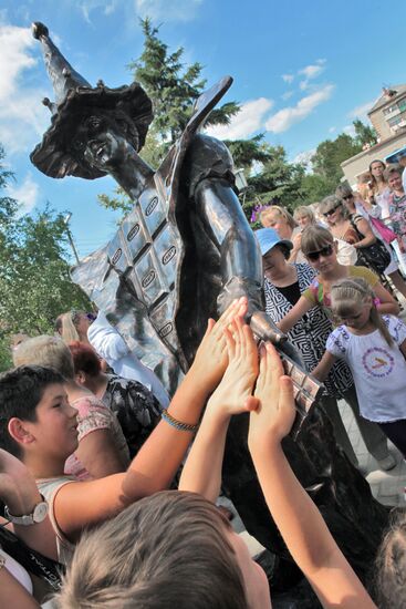 Monument to chocolate opened in Vladimir Region