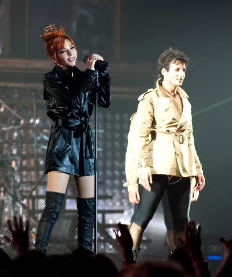 Mylène Farmer gives concert in Moscow