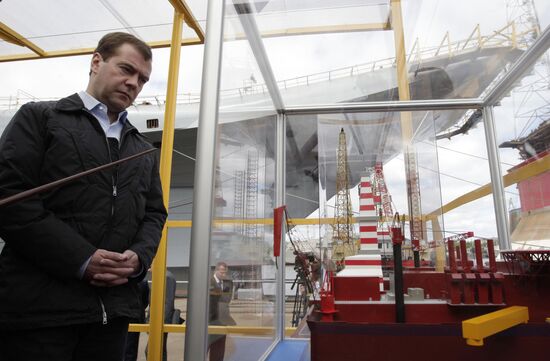 President Dmitry Medvedev visits North-Western district