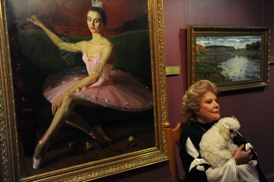 Yelena Obraztsova gives recital at Alexander Shilov Gallery