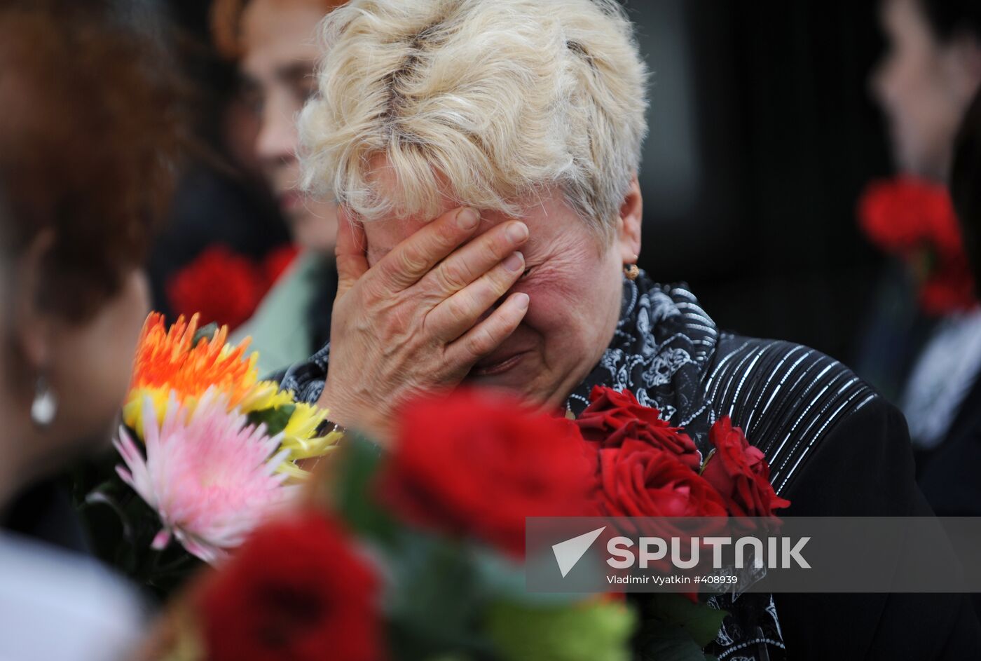 Paying last respects to Lyudmila Zykina