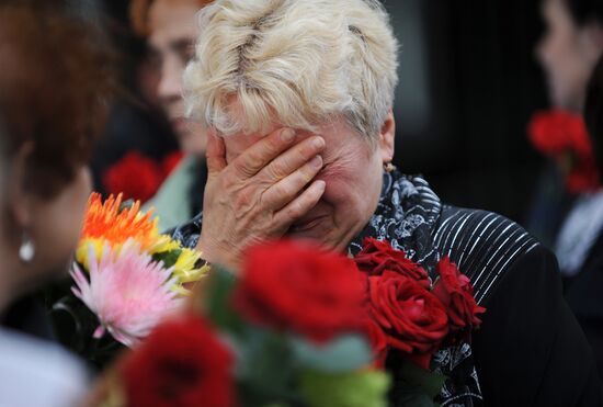 Paying last respects to Lyudmila Zykina