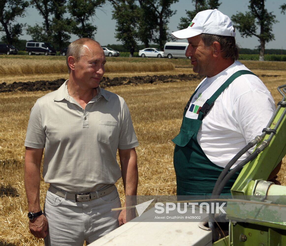 Vladimir Putin visits Southern Federal District