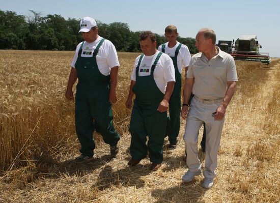 Vladimir Putin visits Southern Federal District