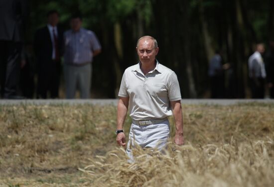 Vladimir Putin visits Southern Federal District