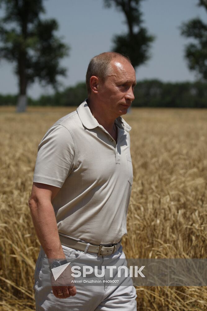 Vladimir Putin visits Southern Federal District