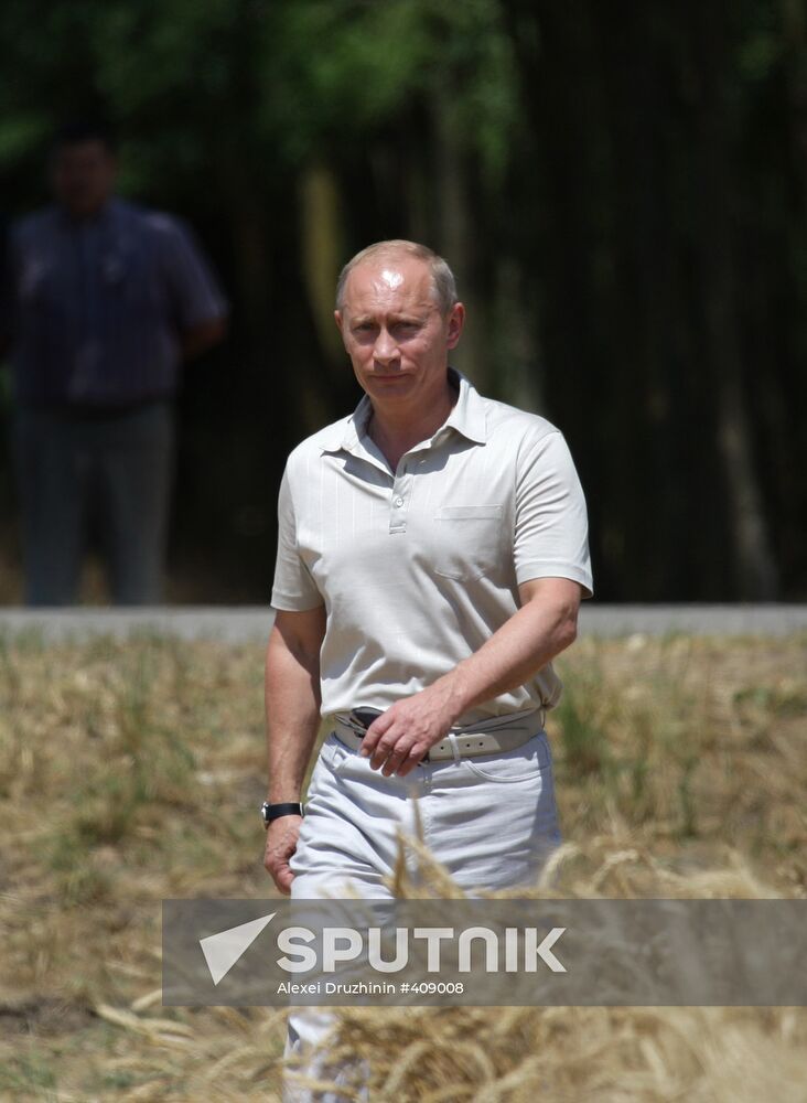 Vladimir Putin visits Southern Federal District