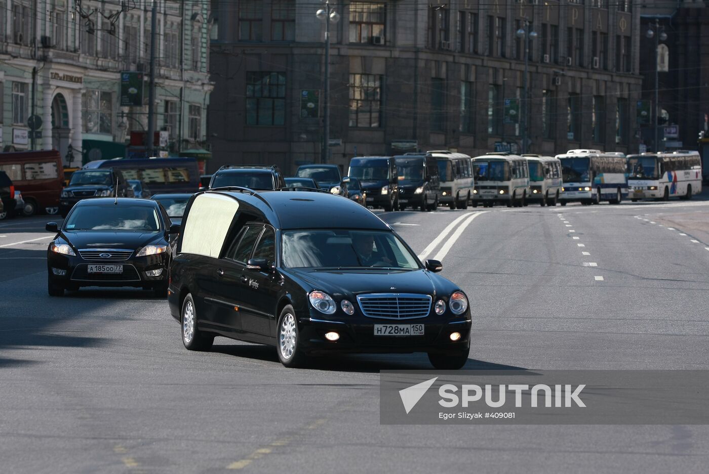 People bid farewell to Lyudmila Zykina