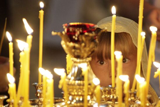 People bid farewell to Lyudmila Zykina
