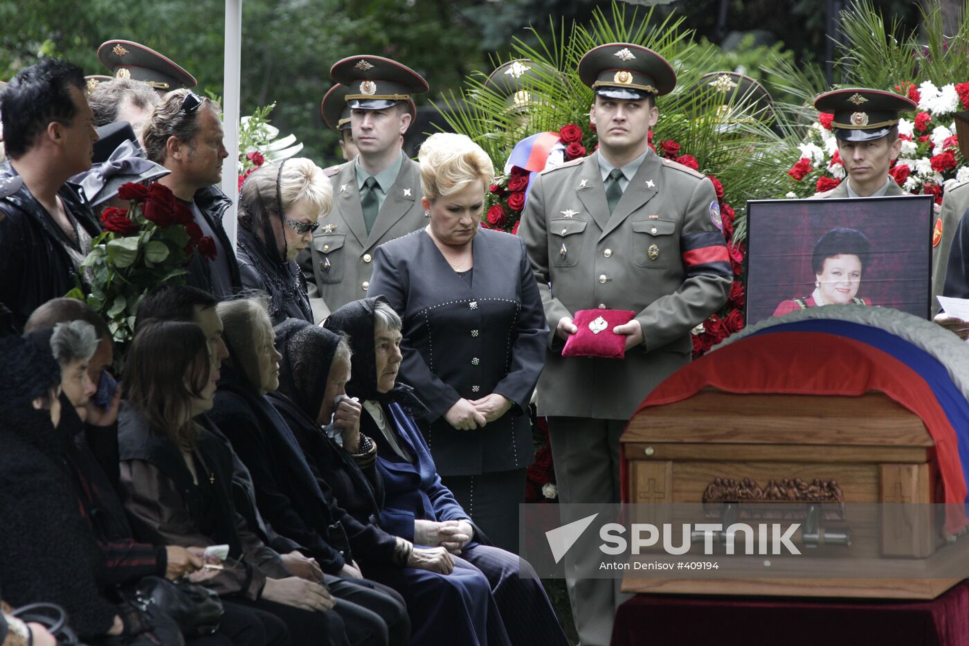 Lyudmila Zykina's funeral
