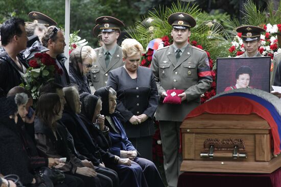 Lyudmila Zykina's funeral