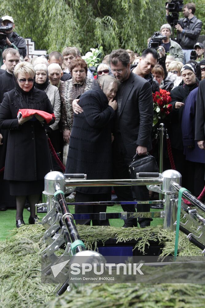 Lyudmila Zykina's funeral