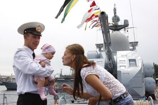 Sevastopol celebrates Ukrainian Navy Day