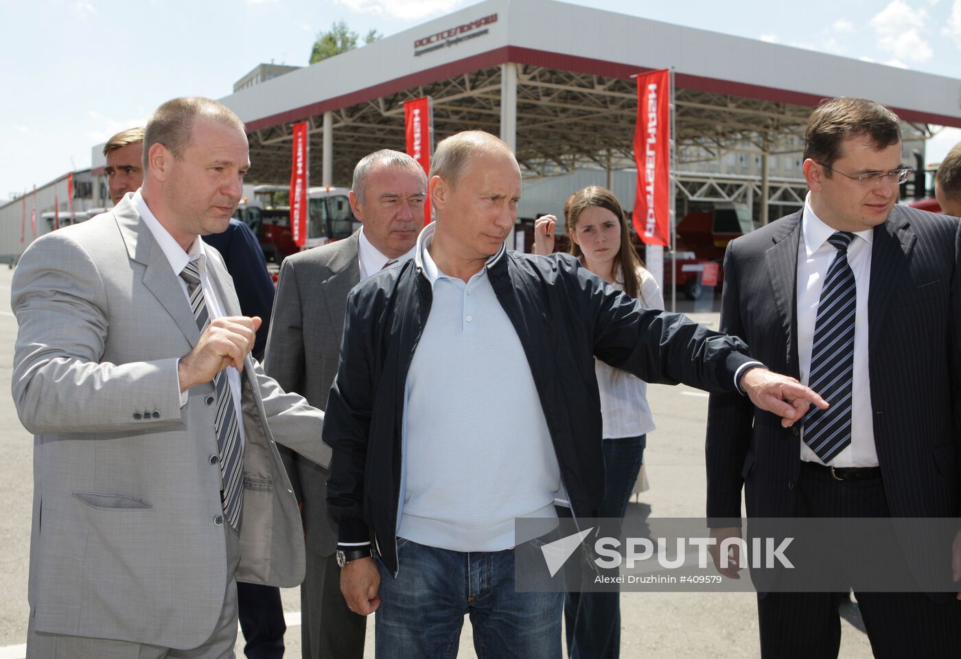 Vladimir Putin pays working visit to Southern Federal District