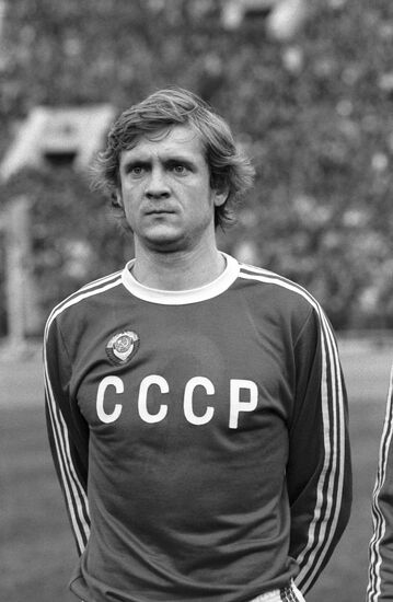 Vladimir Bessonov, USSR national football team midfielder