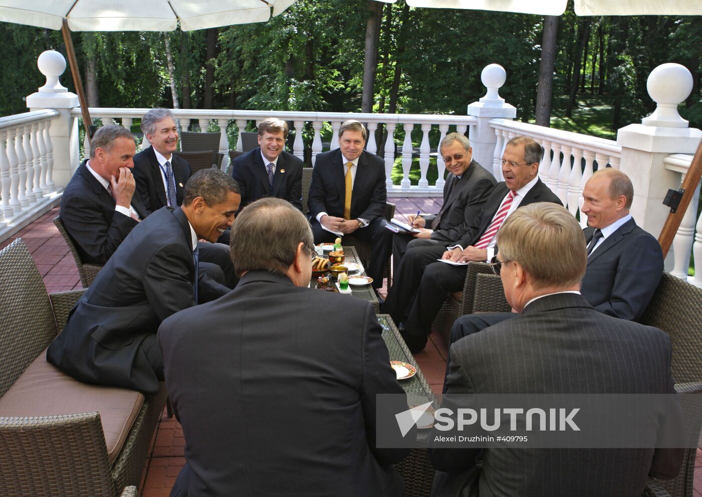 U.S. President Barack Obama meets with Vladimir Putin