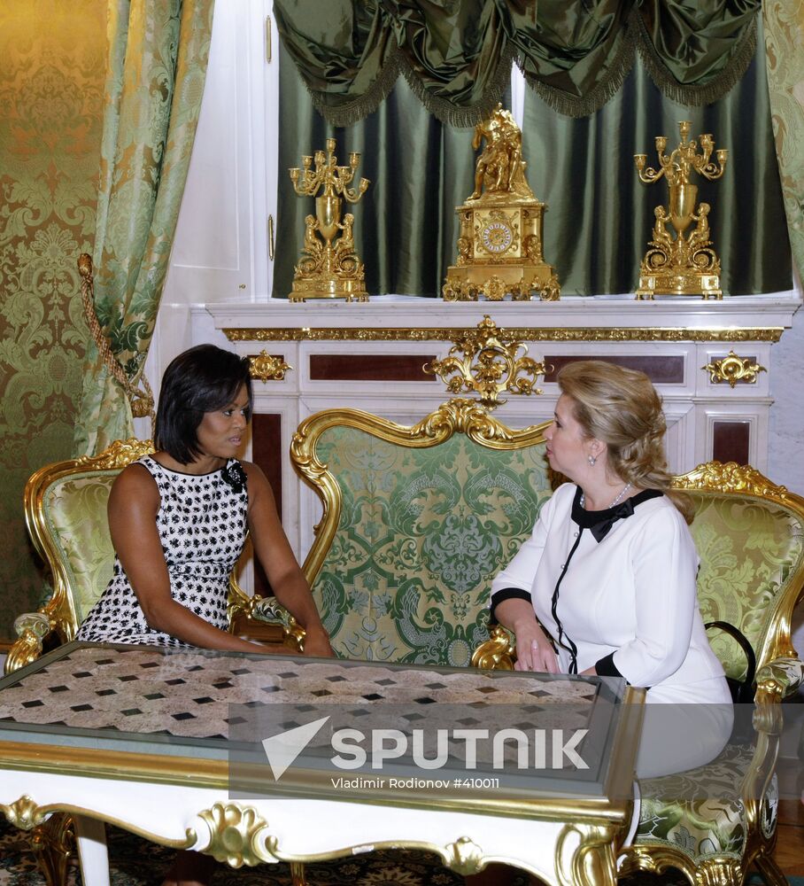 Russian, U.S. first ladies meet at Grand Kremlin Palace
