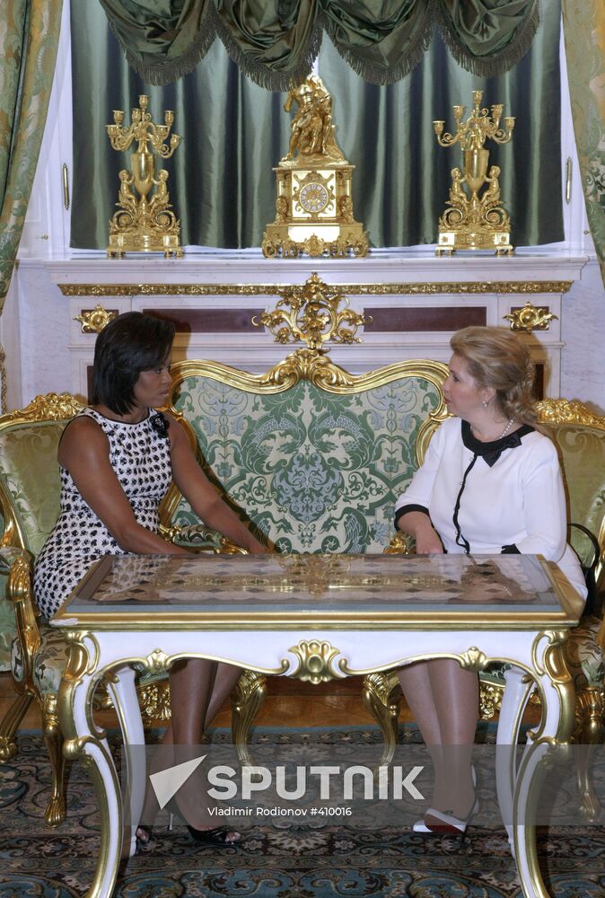 Russian, U.S. first ladies meet at Grand Kremlin Palace