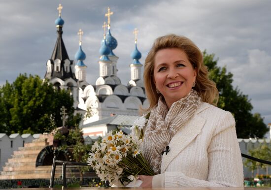 Svetlana Medvedev congratulates Russians