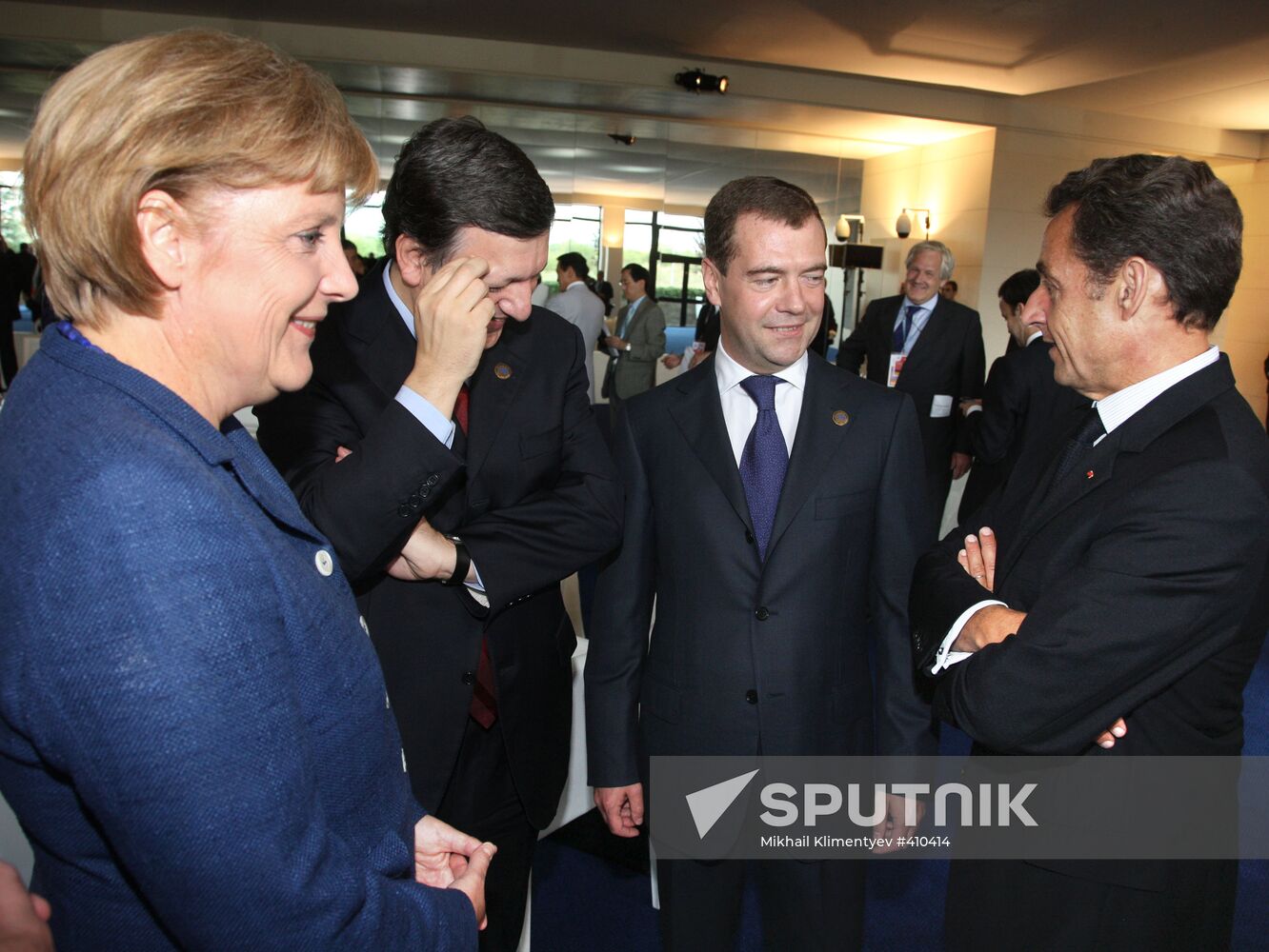 Dmitry Medvedev arrives in Italy for G8 summit