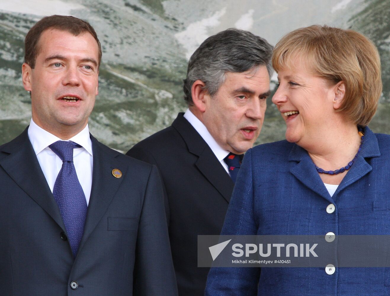 Dmitry Medvedev attends 2009 G8 summit