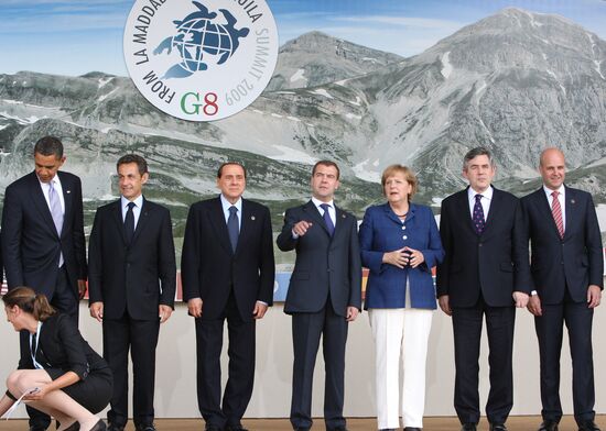 Dmitry Medvedev attends 2009 G8 summit