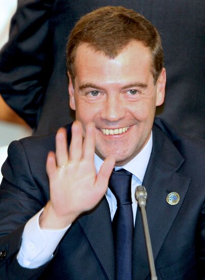 Dmitry Medvedev attends 2009 G8 summit