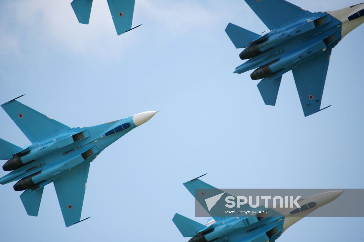 Sukhoi Su-27 Flanker fighters