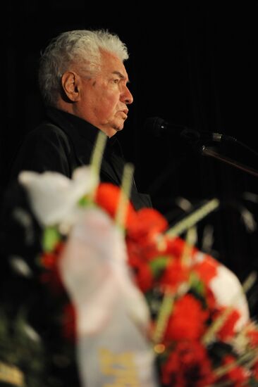 Writer Vladimir Voynovich