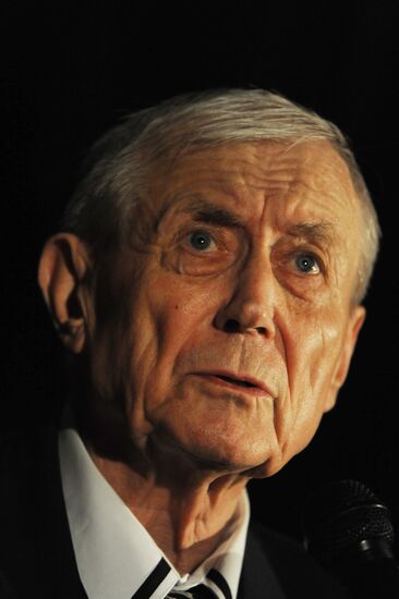 Yevgeny Yevtushenko