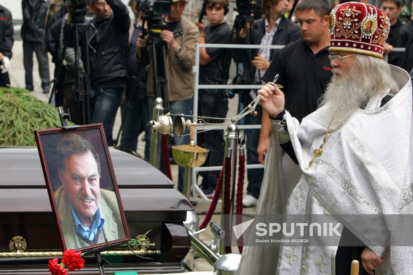 Author Vasily Aksyonov's funeral