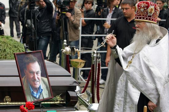 Author Vasily Aksyonov's funeral