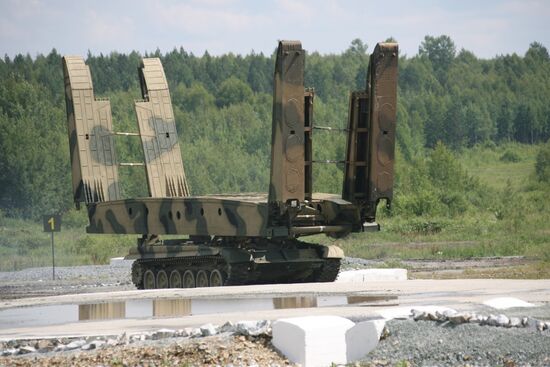 MTU-72 armored vehicle launched bridge