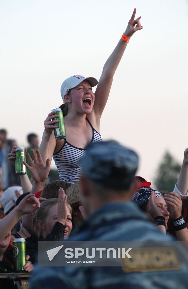 Opening of Nashestviye-2009 Rock Festival in Tver Region