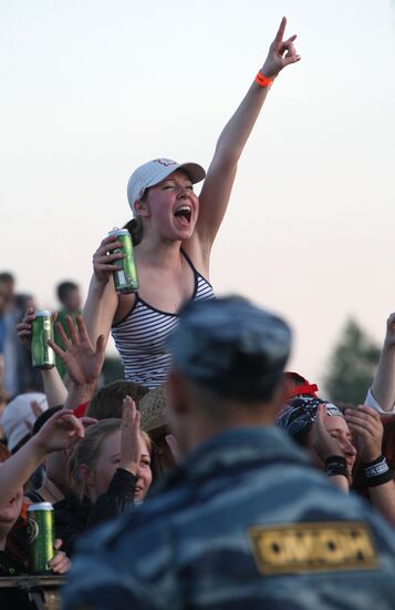 Opening of Nashestviye-2009 Rock Festival in Tver Region