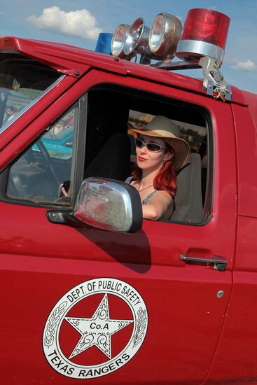 2009 Moscow International Motor Show AutoXXXotica