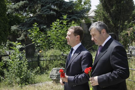Dmitry Medvedev visits South Ossetia