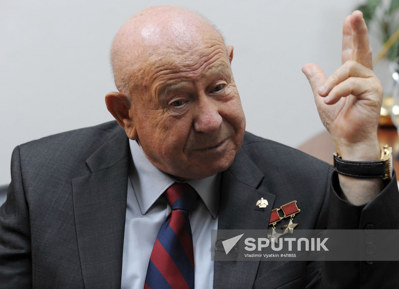 Cosmonaut Alexei Leonov gives interview to RIA Novosti