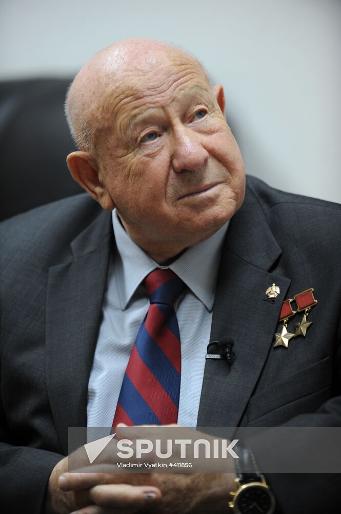 Cosmonaut Alexei Leonov gives interview to RIA Novosti
