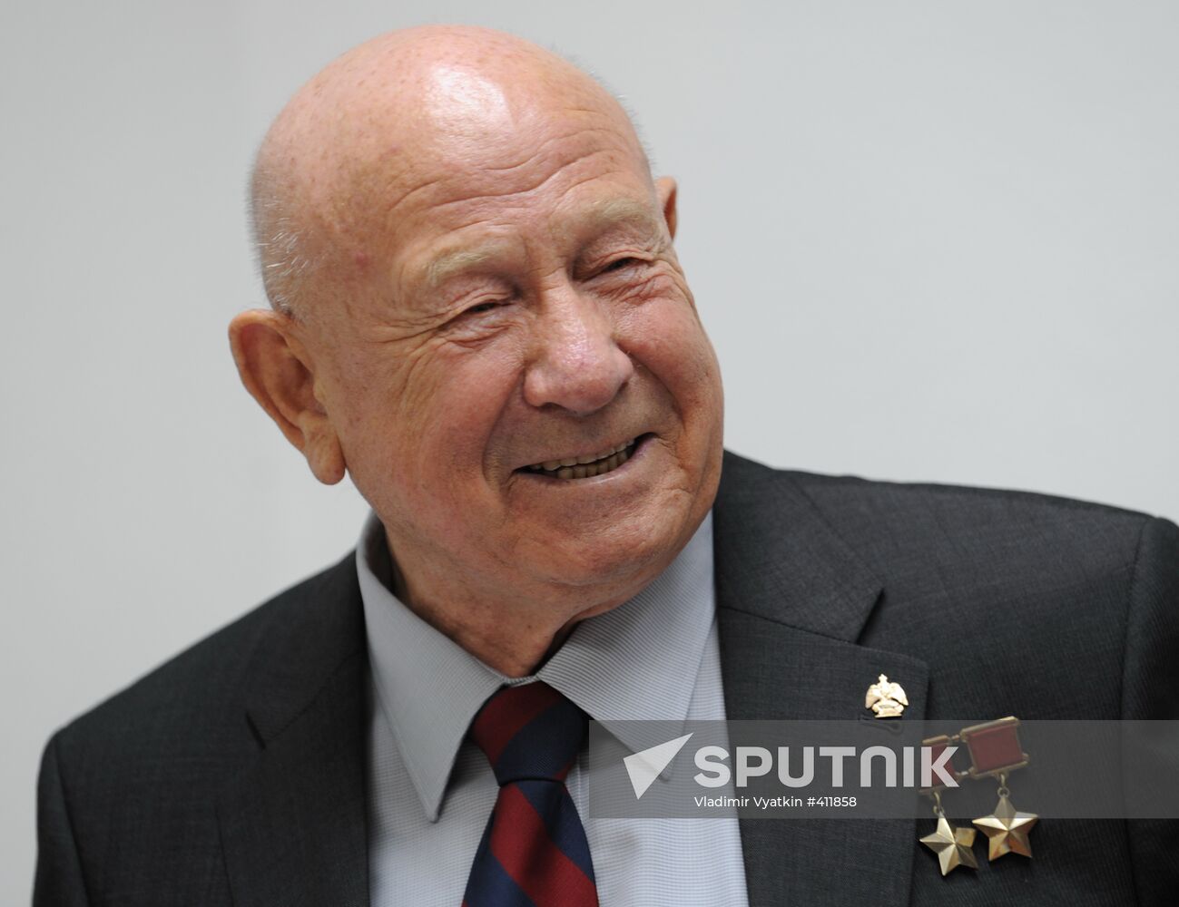 Cosmonaut Alexei Leonov gives interview to RIA Novosti