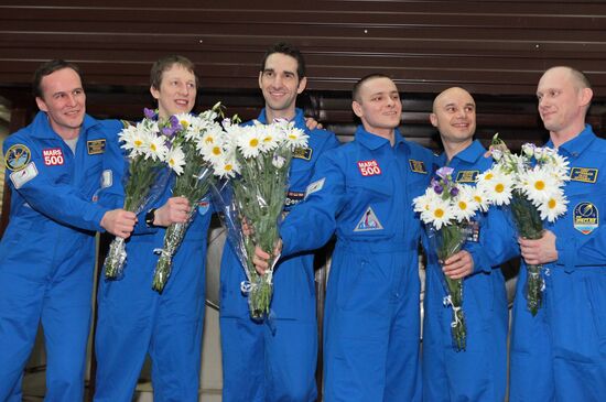 Simulated mission to Mars ends in Moscow