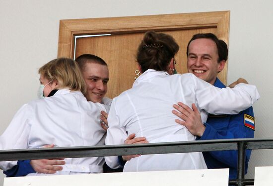 Simulated mission to Mars ends in Moscow