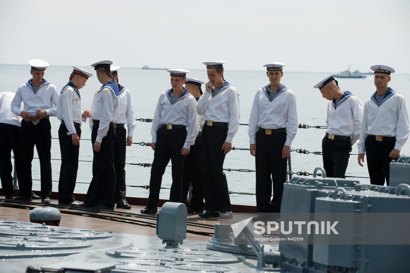 The sailors of the guided-missile cruiser Moskva