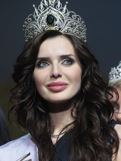 Yulia Obraztsova at Miss Moscow-2009