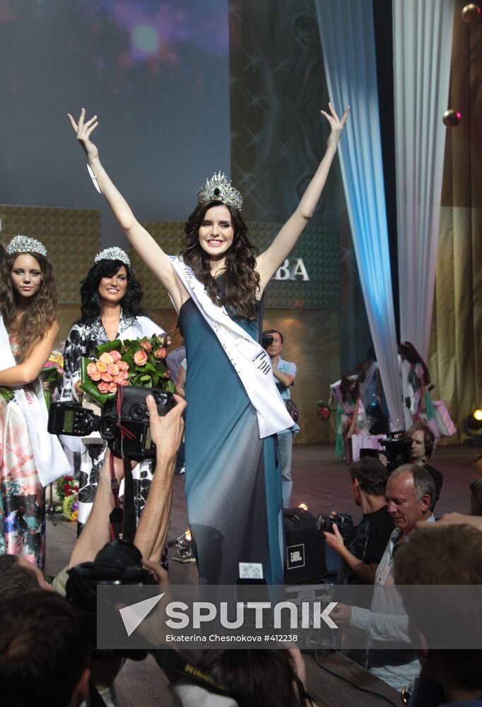 Yulia Obraztsova at Miss Moscow-2009