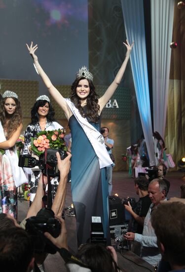 Yulia Obraztsova at Miss Moscow-2009