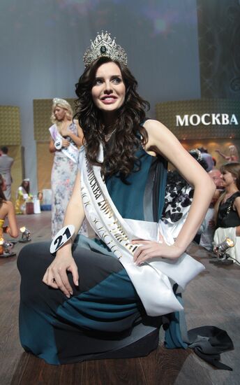 Yulia Obraztsova at Miss Moscow-2009