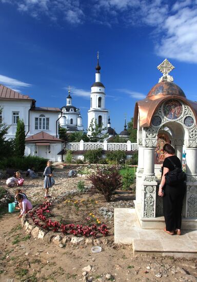 St.Nicholas Chernoostrozhsky convent