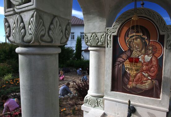 St.Nicholas Chernoostrozhsky convent