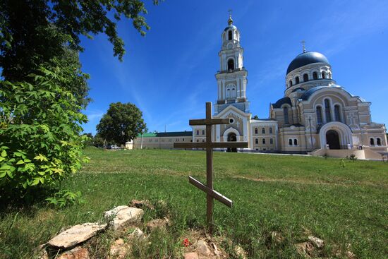 Tikhonova Pustyn monastery